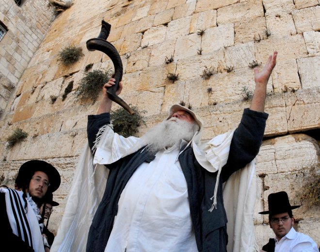 “Slichot” prayer service during the Days of Repentance preceding Yom Kippur at the Western Wall in Jerusalem's Old City. GPO photo by Mark Neyman.